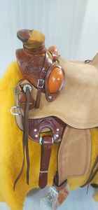 Selle en cuir de cheval Confortable Western Barrel Racing Pleasure Trail Taille et couleur Personnalisée - Product Image 2