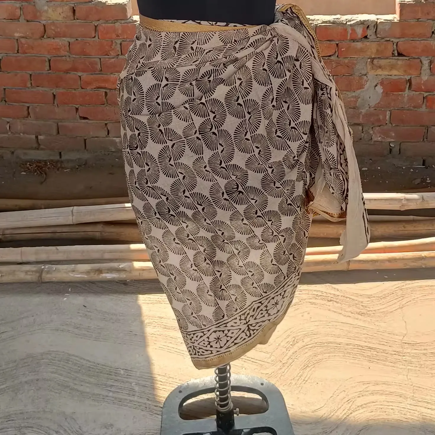 Indische handgefertigte Block-bedruckte Baumwoll-Sarongs Strandbekleidung Damen-Sarongs Großhandel erschwinglicher Preis Pareos Sarongs