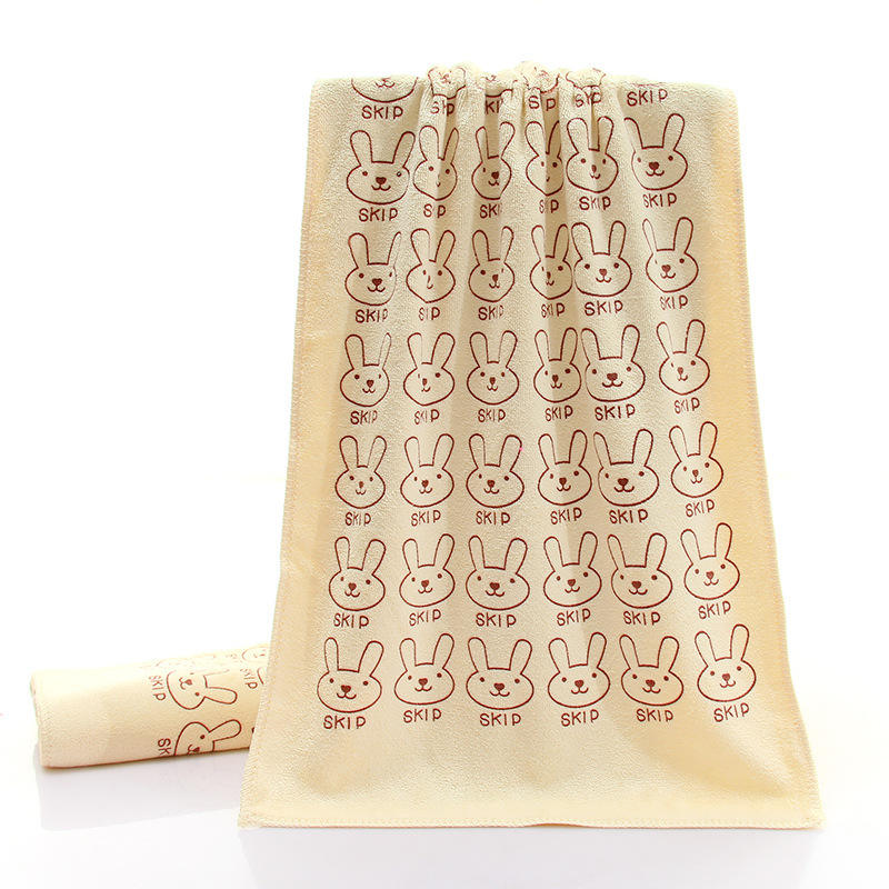 สีเหลืองครีม