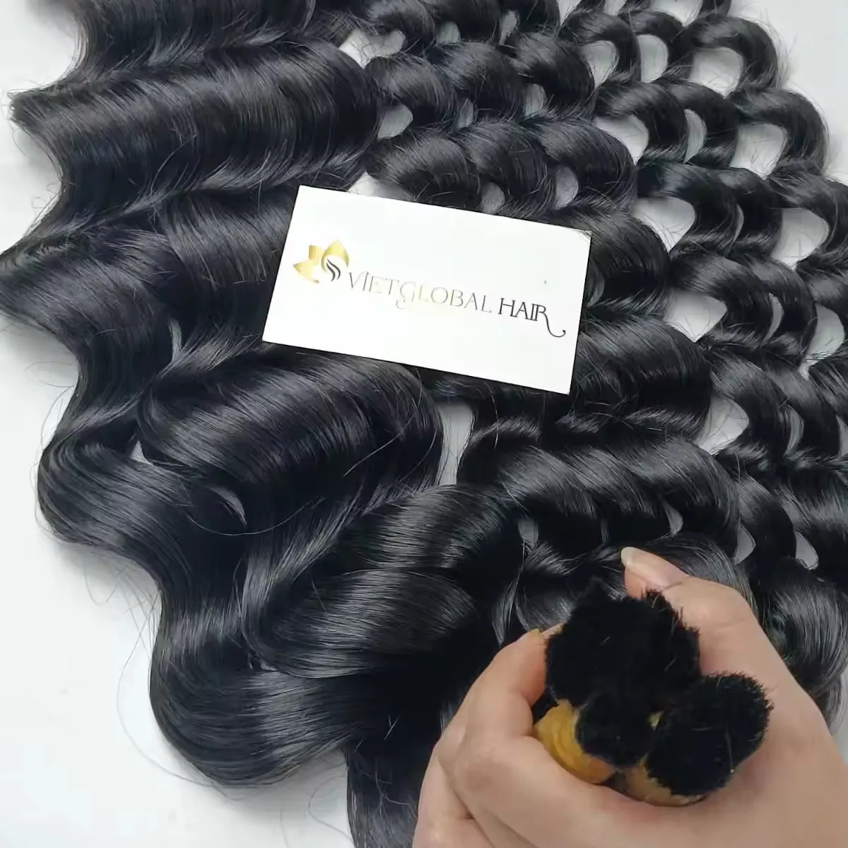 Bulk Curl Wave Style Extensiones de cabello Cabello humano vietnamita Precio al por mayor Cabello natural Calidad Premium