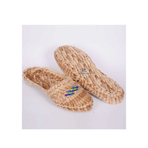 รองเท้าแตะแบบดั้งเดิมสำหรับผู้หญิงรองเท้าแตะงานฝีมือรองเท้าแตะผักตบชวา - Product Image 1