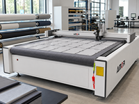 Machine de découpe de bâches CNC pour la production de bâches de camion