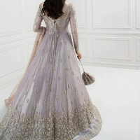 Nouvelles Robes de Mariée et de Soirée Modernes Grande Taille pour Femmes – Modèles Pakistanais Brodés de Créateur, Coupe A-Line, Longueur Ras du Sol avec Traîne