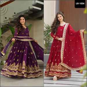 Vêtements ethniques indiens Faux Blooming avec Rich Zari et Paillettes Brodé Travail Anarkali Robe avec Belle Dupatta pour les Femmes - Product Image 5