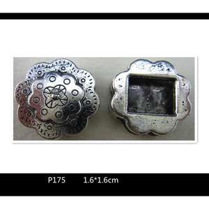 Handicraft 12u/c <b>Buttons</b> Premium Product Category - Product Image 1