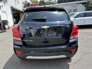 2022 C-h-e-v-r-o-l-e-t T R A X LT AWD con bajo kilometraje y precio asequible en stock listo para su envío - Product Image 4