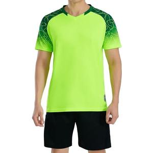 Maillot de football design personnalisé en gros maillot de football 100% polyester respirant léger unisexe adulte Service OEM - Product Image 5