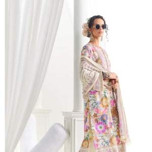 ผ้ามัสลินพิมพ์ลายดิจิทัลซาลวาร์คามีซ kinari gotta ทำงานประดิษฐ์ด้วยผ้านุ่มมาเซลลีนปาร์ตี้ที่สง่างามแบบโมเดิร์น - Product Image 3