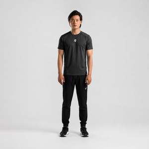 เสื้อยืด GAI Pro Tee สำหรับผู้ชาย ไซส์พลัส ผ้าเจอร์ซีย์ พร้อมแถบสีตัดกันและโลโก้พิมพ์ลายสกรีน สีดำ ทรงปกติ - Product Image 4