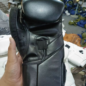 ถุงมือ MMA คุณภาพสูงสำหรับขายส่ง ถุงมือฝึกซ้อมระดับมืออาชีพ ผลิตตามสั่ง หนังแท้ ระบายความชื้น กันลื่น - Product Image 1