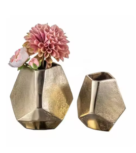 Vase à fleurs en métal avec finition en or antique pour événements de mariage à domicile et décoration de bureau Vases décoratifs à prix commercial - Product Image 3