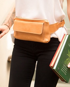 Bolso bandolera de piel de vaca para hombre, éxito de ventas y venta al por mayor, bandolera de piel de vaca a la cabeza, - Product Image 1