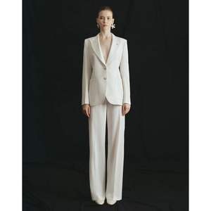 Collection Summer Dreamy Pantalon en soie élégant pour femmes de haute qualité Vêtements pour femmes Style de luxe Logo Décoration Made Vietnam - Product Image 3