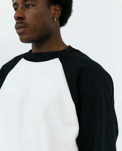 Camiseta con estampado gráfico de gran tamaño para hombre, ropa de calle Vintage, Sudadera con capucha de talla grande hecha de tela de punto de algodón pesado - Product Image 1