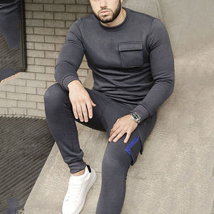 Ensemble de survêtement pour hommes, vente en gros, survêtement personnalisé pour hommes, vêtements d'entraînement de gymnastique - Product Image 1