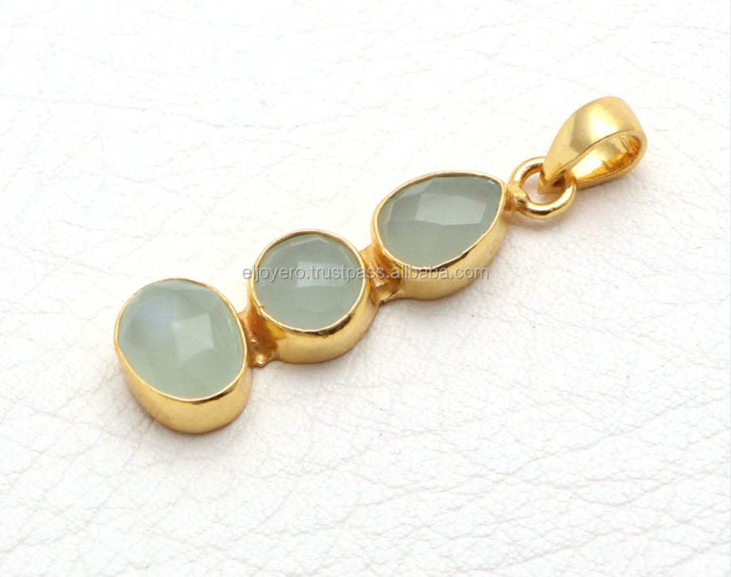 สีเขียวน้ำทะเล