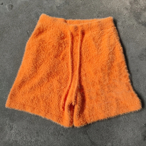 Colección Invierno 2025, Pantalones Cortos de Mohair para Mujer, Estilo Regular Fit, Colores Variados, Diseño Personalizado, 100% Material Cálido, Alto Gramaje - Product Image 2