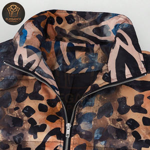 Chaqueta Acolchada Personalizada para Hombre, Corte Holgado, Estampado a Rayas, con Cierre, Resistente, OEM/ODM, Chaqueta de Lona Gruesa Acolchada, Chaqueta de Invierno - Product Image 5