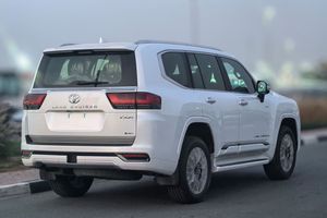 Mejor Oferta LandCruisers VXR 2026 |   Motor Híbrido de 3.5L |   SUV 4x4 con Todas las Opciones |   Sistema de Audio JBL |   Vehículo Familiar de Lujo - Product Image 6