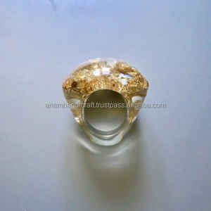 Juego de gemelos y brazaletes de resina de estilo Vintage personalizados hechos a mano para mujeres altamente pulidos DE LA India - Product Image 3