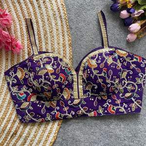 Fabricant et fournisseur de chemisiers en soie Georgette à la mode avec broderie de paillettes de Surat au prix de gros - Product Image 4