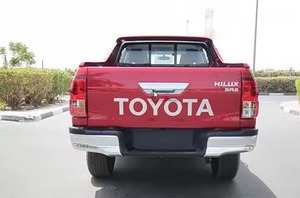 Toyota Hilux d'occasion propre et impeccable avec boîte de vitesses automatique, porte-bagages intérieur en alliage, véhicules d'occasion - Product Image 5