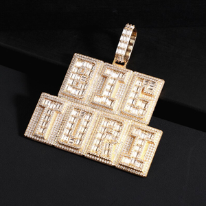 Colgantes y Dijes de Lujo Personalizados de Plata 925 con Moissanita y Oro, Diseño Clásico de Estrella Hip Hop con Acabado Iced Bling - Product Image 1