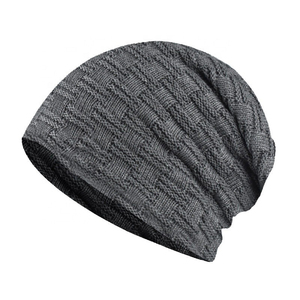 Bonnets tricotés en coton de haute qualité pour femmes Logo personnalisé Style hiver vente en gros Bonnets de créateur - Product Image 3