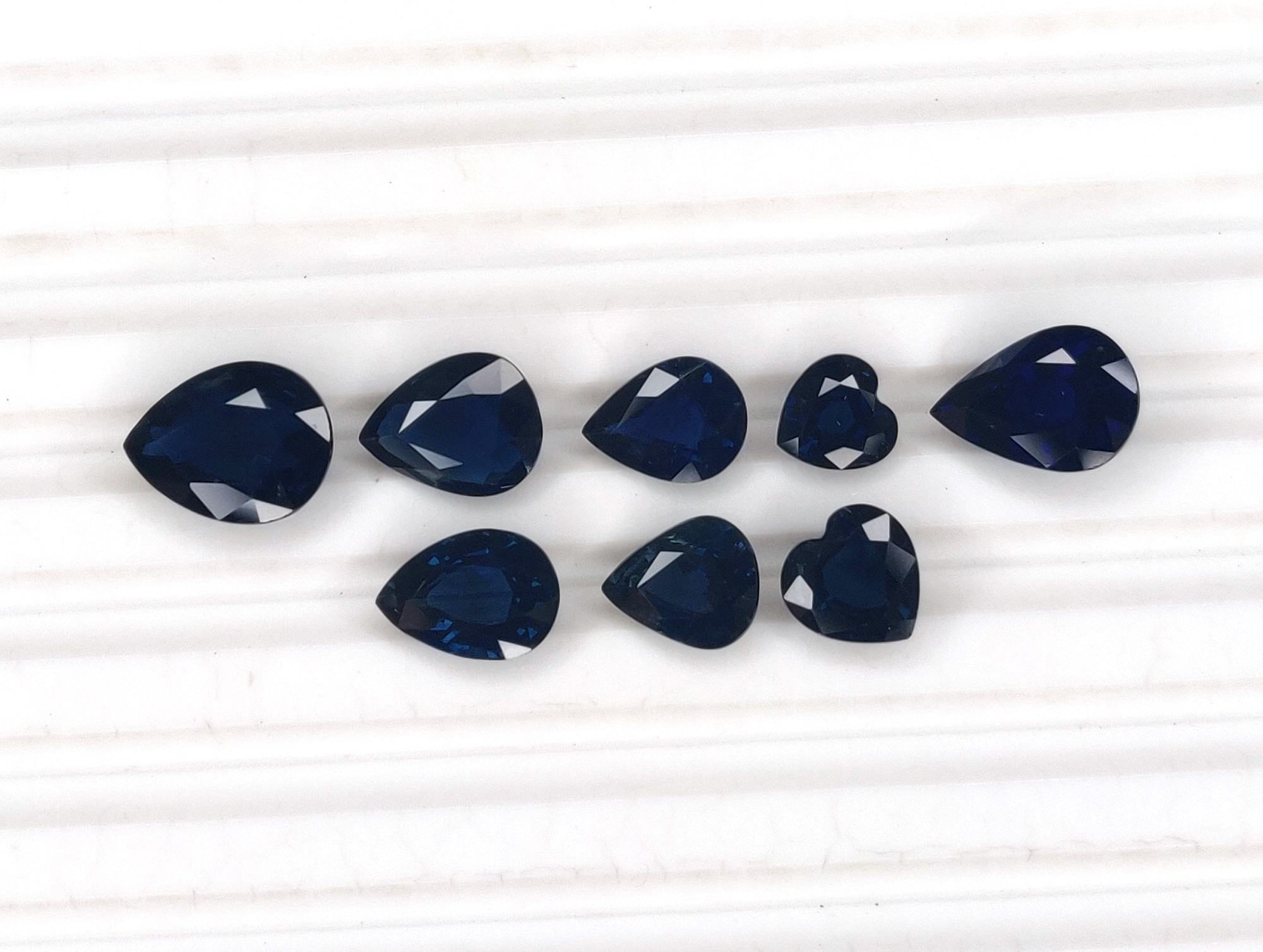 สีน้ำเงินเข้ม