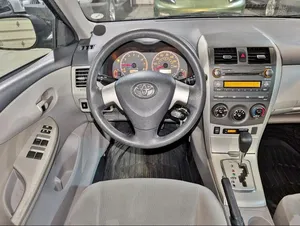 Toyota Corolla LE 2011 - Product Image 5