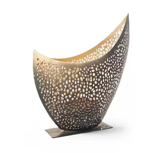 Venta al por mayor de fábrica, portavelas de Metal de hierro de lujo, portavelas hecho a mano para bodas, uso en interiores, último diseño para Navidad - Product Image 1