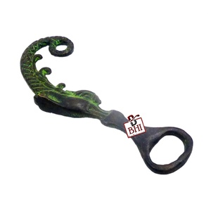 Abridor de botellas de latón Accesorios de barra únicos ABREBOTELLERO DE LATÓN MONTADO EN LA PARED "FISH" 125mm - Product Image 4