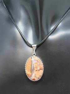 จี้อาเกตสีชมพูลูกกวาดทำจากผ้าฝ้ายดีไซน์สวยงานทำมือเครื่องประดับสำหรับผู้หญิงของขวัญสุดเพอร์เฟกต์ - Product Image 2