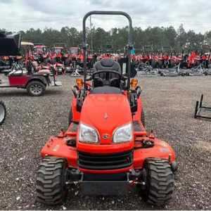 Tractores Agrícolas Mini 4x4 de 30HP, 50HP, 80HP y 120HP, Usados y Nuevos, Maquinaria Agrícola Kubota, Bomba de Motor, 2 Años de Garantía, Origen Estadounidense - Product Image 1