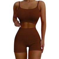 Ensemble 2 pièces côtelé pour femme avec short et crop top à fines bretelles, tenue de sport sans couture pour l'hiver, disponible en rose, orange et marron