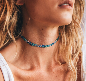 Collar de playa moderno, collar de verano, regalo de San Valentín para ella, joyería, collar de piedra de nacimiento de alejandrita hecho a mano - Product Image 2