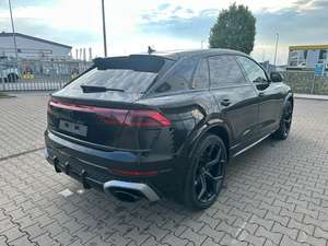Nuevo Audi RSQ8 2025, Motor de Gasolina 4.0L TFSI Quattro, 640 HP, SUV, Asientos de Cuero, Techo Panorámico, LED R20, Volante a la Izquierda, Color Oscuro - Product Image 4