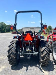 Nouveau tracteur à roues Massey Ferguson 1835M 35HP avec moteur et boîte de vitesses - Product Image 4