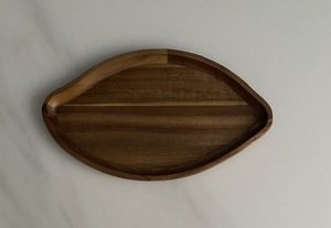 Bandeja de servir con forma de diamante de acacia - Product Image 2