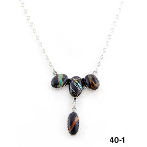 Collier artisanal Southwest Black Jack en opale, titane, argent sterling, chaînes en or rhodié, motif géométrique numérique, forme crochet - Product Image 2