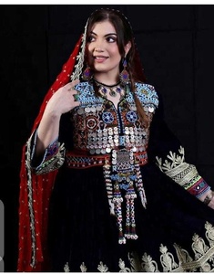 2024 Vintage Afghan Kuchi robe pour femmes à la main traditionnel brodé Pashtun Culture Style décontracté robe de mariée - Product Image 3