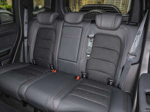 Véhicule hybride SUV compact d'occasion 2024 avec autonomie NEDC de 601-700 km, puissance moteur de 200-250 kW, énergie de la batterie de 50-70 kWh - Accidentement sans accident - Product Image 6