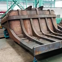 Caisse de camion minier en acier NM400 avec services de fraisage CNC et de soudage robotisé