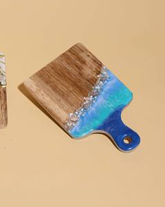 Planche à découper en bois massif et résine la plus populaire, planche à fromage et à pain de cuisine, planche à charcuterie en bois d'acacia avec longue poignée - Product Image 5