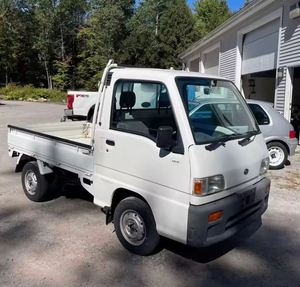 Camionnette compacte d'occasion pour le transport des petites entreprises, moteur économe en carburant, performances fiables. - Product Image 2