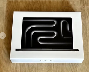 NUEVO MacBook Pro de 16 Pulgadas, M4 Max, 48 GB de RAM, 1 TB SSD, CPU de 16 Núcleos/GPU de 40 Núcleos - Product Image 1