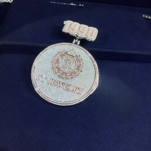 Pendentif en laiton avec logo personnalisé, zircon, diamant glacé, style hip-hop, charme pour cadeau personnalisé avec pierre principale en moissanite - Product Image 5