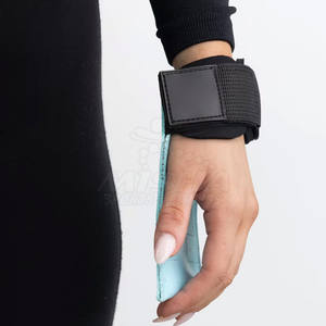 แผ่นรองจับยกน้ำหนักหนังปรับแต่งได้ ยางธรรมชาติ PVC กันลื่น อุปกรณ์ออกกำลังกายคุณภาพสูงสำหรับการฝึกฟิตเนส แบบกำหนดเอง - Product Image 3