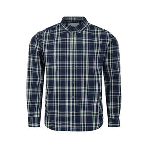 Camisa de manga completa de tacto suave para hombre hecha a mano con detalles de patrón moderno Ideal para uso diario de moda y atractivo clásico - Product Image 1