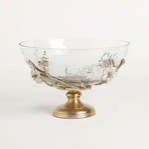Unique Golden Flower Bowl on Square Base for Wedding Decor High Quality Decorative Fruits Bowl For Home Decororative